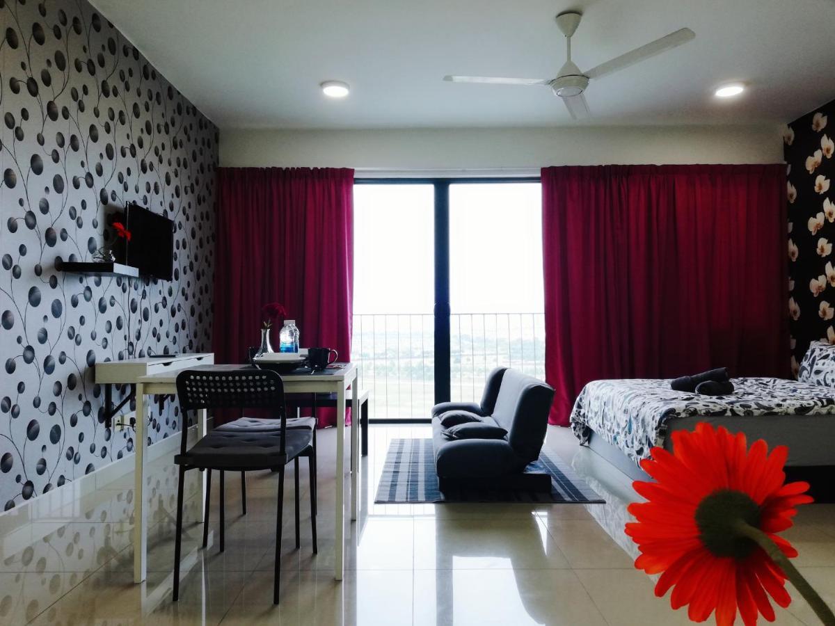 Peanut Butter Homestay - Trefoil Setia Alam Shah Alam Ngoại thất bức ảnh